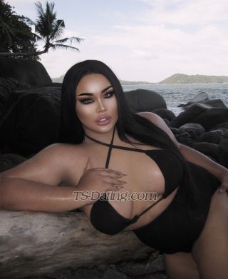 trans girl August254300 3219720