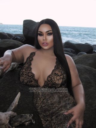 trans girl August254300 3222261