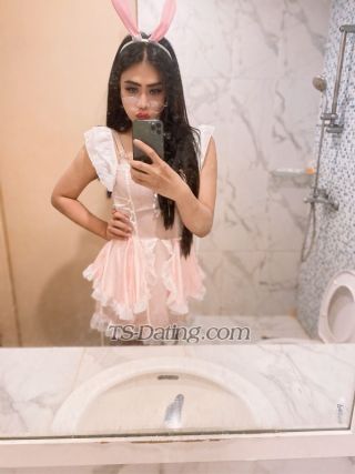 trans girl AuraTopBigBot 1147009 trans girl AuraTopBigBot 1147009