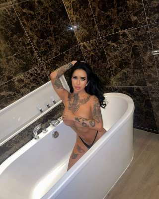 trans girl AmadoraFoxx 7943925 trans girl AmadoraFoxx 7943925