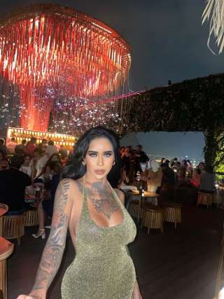 trans girl AmadoraFoxx 9268631 trans girl AmadoraFoxx 9268631