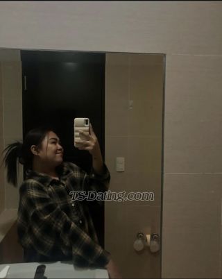 trans girl Avery 0303713 trans girl Avery 0303713