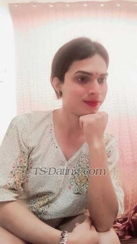 trans girl Avnistar3 4143686