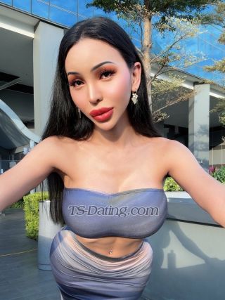trans girl AwekLadybird 2657077