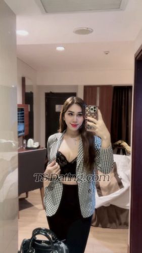 trans girl AyRose 8773478