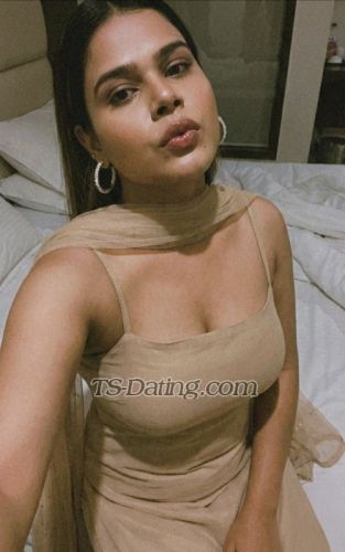 trans girl Ayeshaaa 9544229