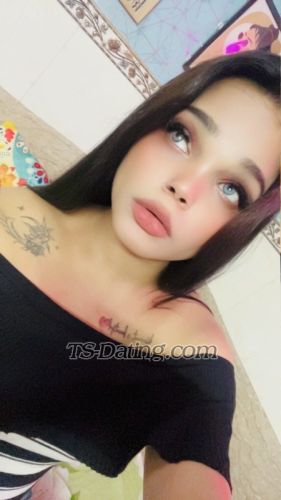 trans girl Ayzel 0015190