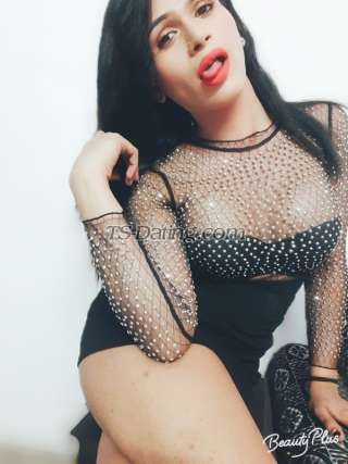 trans girl aahanaroy 6294927