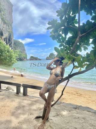 trans girl Balloon1994 6590708 trans girl Balloon1994 6590708