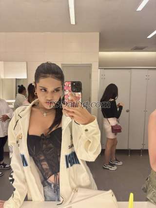 trans girl Balloon1994 9699884 trans girl Balloon1994 9699884