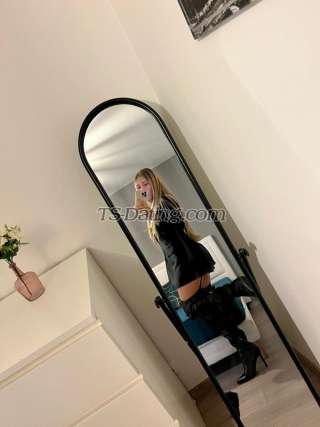 trans girl Barbarats 7989456 trans girl Barbarats 7989456