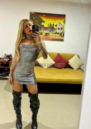 trans girl Barbarats 7989529 trans girl Barbarats 7989529