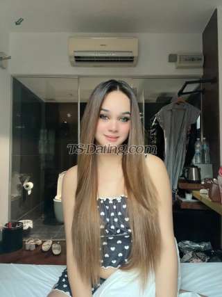 trans girl Barbiecarme 6055579