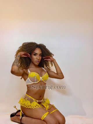 trans girl BeatrizDias 7916576