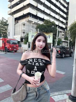 trans girl Bebelly 1740865