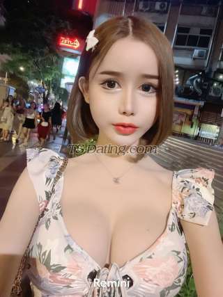 trans girl Bella424 1681097