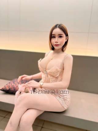 trans girl Bella424 2020447