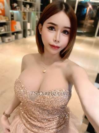 trans girl Bella424 2236196