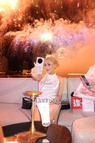 trans girl Bella45 3013770 trans girl Bella45 3013770