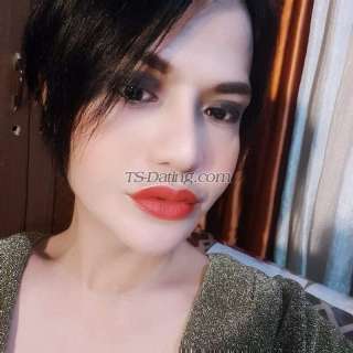 trans girl BellaAMores 2746537