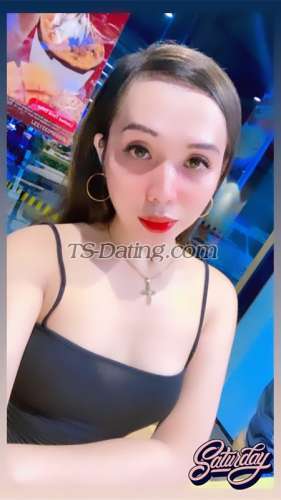 trans girl Bells 0614976