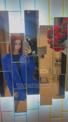 trans girl Benkayla 2731127