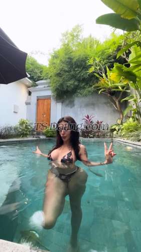 trans girl Benselin 1688380 trans girl Benselin 1688380