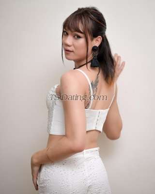 trans girl Berryjuicy 8661338