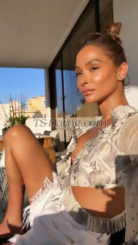 trans girl BiancaHills 0825687