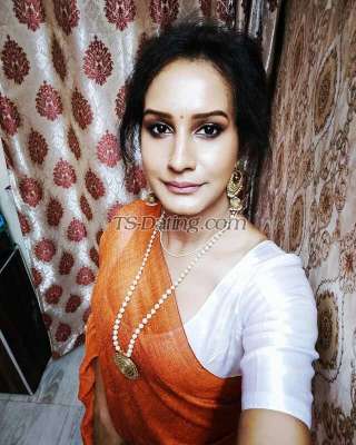 trans girl Bipss 8493574