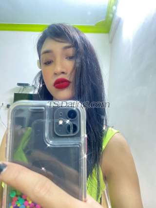 trans girl Blackberry21 2824799