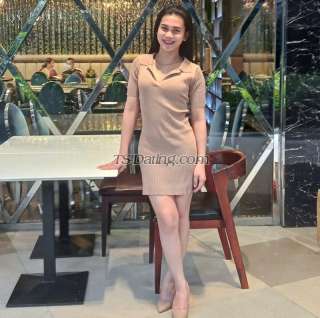 trans girl Blitzy 2018268