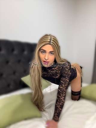 trans girl BrianaXXL 7740718 trans girl BrianaXXL 7740718