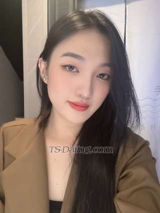 trans girl Brulee 8816219 trans girl Brulee 8816219