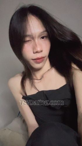 trans girl Bt092543 7685634