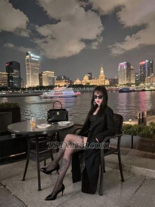 trans girl bigdickwoman 0620037