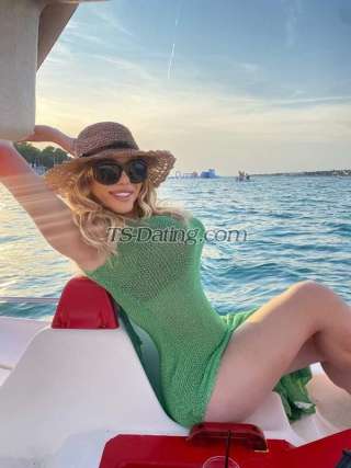 trans girl blondea7 5748697 trans girl blondea7 5748697