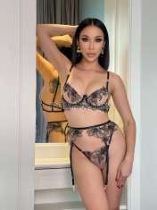 Shemale-Cake01872-3407964 