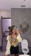 Caliesta amou Bali Transex Привет, я Калиста, у меня большой и твердый член. Если хочешь попробовать новый опыт с молодым ледибоем с большим членом, давай закажем меня 😍