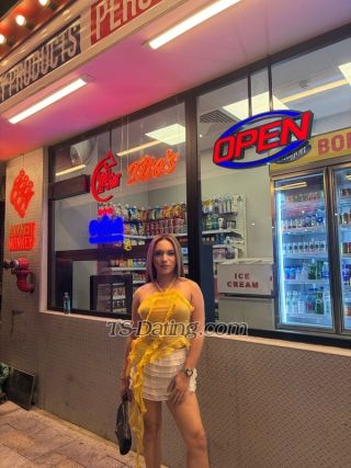 trans girl CalistaBaby 2700774 trans girl CalistaBaby 2700774