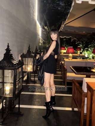 trans girl Candlle 6737410