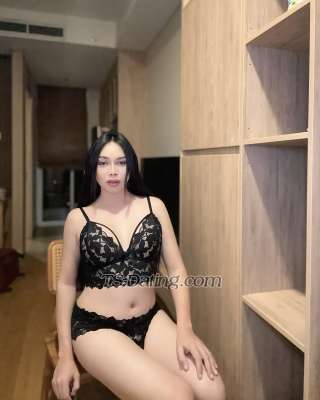 trans girl Carisa 0837836