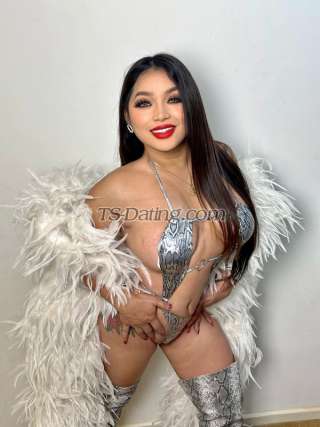 trans girl Carmella2890 5013162