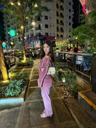 trans girl CelineGomez 3506008