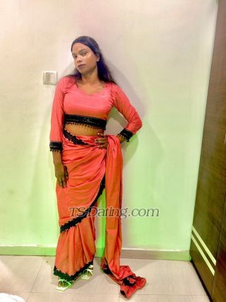 trans girl ClancyDsouza 5604756