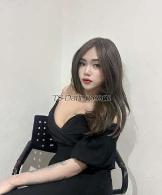 trans girl Clarabella 8188892