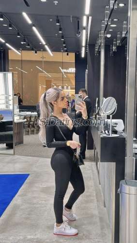 trans girl Classyluna 0301912