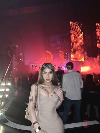 trans girl Classyluna 5377007