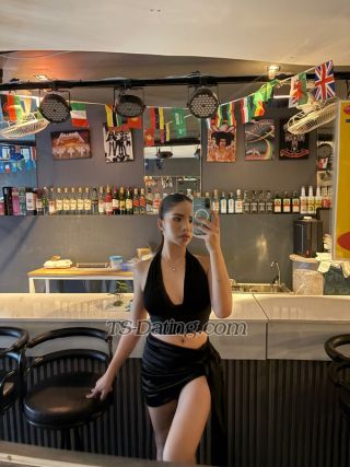 trans girl Co111 9150370