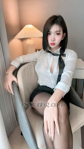 trans girl Creamyceutxx 4241902 trans girl Creamyceutxx 4241902